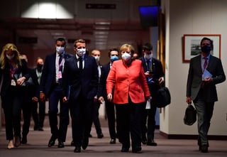 Los líderes de los países de la Unión Europea (UE) han logrado un acuerdo sobre el fondo de recuperación económica tras la pandemia en una cumbre que pasará a la Historia tanto por la duración de las negociaciones como por el contenido de lo pactado. (EFE) 
