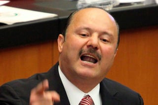 Un juez federal suspendió la orden de aprehensión emitida contra el exgobernador de Chihuahua, César Duarte, y por la que permanece sujeto a proceso de extradición. (ARCHIVO)