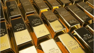 El oro tocó niveles máximos hace nueve años, en 2011, cuando se situó en los 1,900 dólares. (AGENCIAS) 