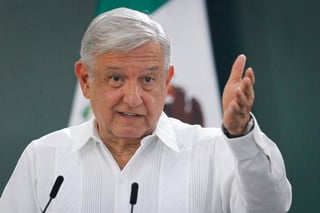 'La pandemia está perdiendo fuerza poco a poco. Es muy doloroso lo que sucede con la pérdida de vidas humanas, pero ya hay indicios de que va bajando', aseveró López Obrador. 