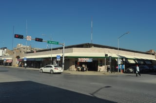 Señalan locatarios irregularidades en el manejo de los recursos en el interior del Mercado Juárez de Torreón.