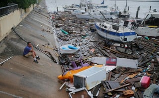 El presidente estadounidense, Donald Trump, aprobó este domingo la declaración de emergencia para el estado de Texas tras el paso del huracán 'Hanna', el primero de la temporada atlántica. (AP)