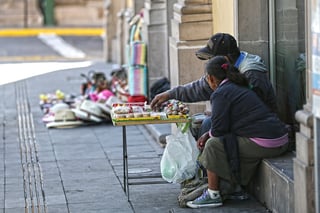 La pobreza laboral se refiere al porcentaje de la población con un ingreso laboral inferior al costo de la canasta alimentaria. (ARCHIVO) 