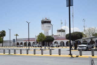 En el marco de la nueva normalidad en el país, se reactivan diversos vuelos en el Aeropuerto de Torreón. (EL SIGLO DE TORREÓN) 