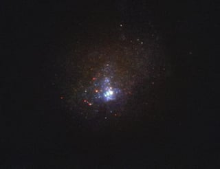 Una estrella muerta de la Vía Lactea emite una mezcla única de emisiones de radiación nunca vista en este tipo de objetos y podría ayudar a resolver el origen de las misteriosas ráfagas rápidas de radio (FRB). (ARCHIVO) 
