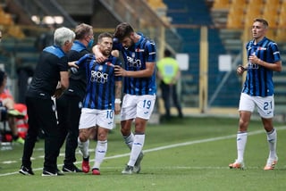 Un golazo del argentino Alejandro Papu Gómez a seis minutos del final culminó este martes la remontada del Atalanta en el campo del Parma (2-1) y permitió al equipo de Bérgamo asaltar momentáneamente la segunda posición en la Serie A italiana. (ARCHIVO)