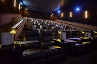 Los cines en el estado se encuentran cerrados desde el inicio de la fase 2 de la pandemia del COVID-19 para evitar contagios. (ARCHIVO)