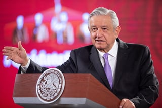 López Obrador aseguró que permitirá 'resolver el problema de fondo del abasto de medicamentos, porque siempre han faltado; se ha llegado al extremo de distribuir medicamentos adulterados'.