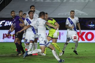 A horas de iniciar su segundo partido del Guard1anes 2020 ante Cruz Azul, el Puebla dio a conocer un caso de Coronavirus en un jugador. (ARCHIVO)