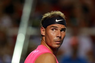 La decisión de Nadal pone una pausa a su empeño por igualar el récord de Roger Federer de más títulos de individuales de hombres en las citas de Grand Slam. (ARCHIVO)
