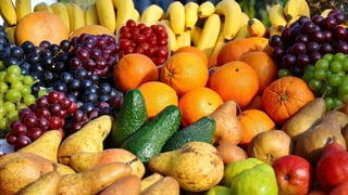 Las frutas son deliciosas solas, en coctel, como ingrediente de postres, bebidas y hasta platos fuertes. (INTERNET) 