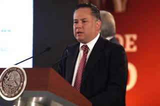 El titular de la Unidad de Inteligencia Financiera (UIF), Santiago Nieto, informó que actualmente hay 2 mil millones de pesos que mantiene bloqueados y que nadie ha reclamado. (ARCHIVO)
