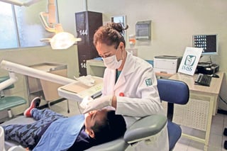 Visita regularmente a tu dentista, no solo cuando tengas molestias o dolor. (AGENCIAS)