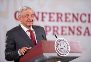 López Obrador aseveró este lunes que las administraciones anteriores entregaron contratos porque 'supuestamente' se iban a construir cerca de 20 plantas termoeléctricas de la CFE abastecidas con gas de Estados Unidos, pero nunca se licitaron.
(EFE)