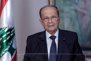 El presidente del Líbano, Michel Aoun, aceptó la renuncia del Gobierno presentada hoy por el primer ministro del país, Hassan Diab, y le pidió que siga en funciones hasta la formación de un nuevo Ejecutivo. (ARCHIVO) 