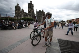 Según el directivo de AXA, las cifras al primer semestre del año de la Asociación Mexicana de Instituciones de Seguros (AMIS), muestran una reducción de 0.5% respecto de 2019, ante el impacto de la pandemia y la debilidad económica. (ARCHIVO)