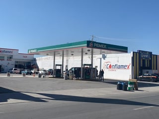 El asalto se registró en la gasolinera Confiamex, ubicada sobre la Calzada Abastos, entre Diagonal Reforma y calle Cuitláhuac de la colonia Abastos de Torreón. (EL SIGLO DE TORREÓN)