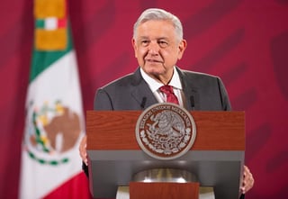 El costo de cada vacuna rondará los cuatro dólares, pero López Obrador sostuvo que el gobierno absorberá ese gasto para que llegue gratis a todos los mexicanos. (ARCHIVO)