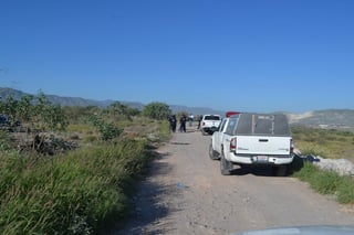 El hallazgo ocurrió cerca de las 8:00 horas en un camino de terracería que conduce de la localidad de Villa Nazareno al poblado denominado El Guaje de esta ciudad. (EL SIGLO DE TORREÓN)

