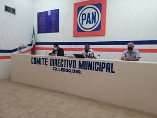 El presidente del PAN en Lerdo, Antonio López, propuso un recorte en los servicios personales.