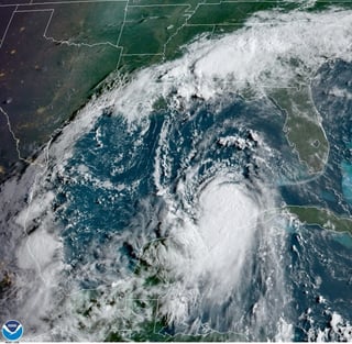 Tras dejar Cuba, 'Laura' se adentró en el Golfo de México y al poco tiempo ya era huracán de categoría 1. (EFE) 