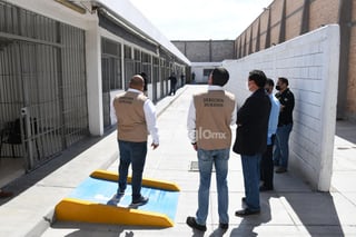 El presidente del organismo, Hugo Morales Valdés, dijo que por un periodo de tres semanas supervisarán de forma aleatoria las unidades de detención de los 38 municipios de Coahuila. (FERNANDO COMPEAN/ EL SIGLO DE TORREÓN)