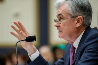 Powell anunció la intención de la Fed de dar prioridad al empleo sobre la inflación en la reunión de gobernadores de bancos centrales de Jackson Hole. (ARCHIVO) 