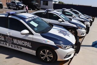 La mañana de este sábado autoridades municipales y del Gobierno estatal y federal, oficializaron la entrega de 10 unidades a la Dirección de Seguridad Pública de San Pedro. (ARCHIVO)