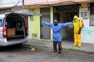 Ecuador llegó este domingo los 113,648 contagios (742 casos más que el sábado), así como a 6,555 muertos (18 adicionales en la última jornada). (ARCHIVO) 
