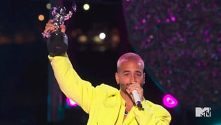 El colombiano Maluma se llevó este domingo el MTV Video Music Award (VMA) a mejor videoclip en la categoría 'Latino' por su 'Qué pena', en una particular gala celebrada en varios escenarios exteriores de Nueva York por la pandemia del coronavirus. (ARCHIVO)