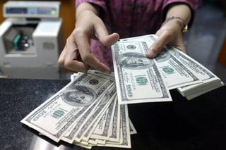 El total de remesas entre enero y julio pasado fue superior a los 20,744.68 millones de dólares de un año atrás, precisó el Banco de México (Banxico) en su reporte mensual.
(ARCHIVO)