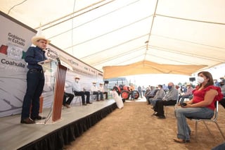 Riquelme dijo que en coordinación con los Ayuntamientos y los productores se avanzará en la diversificación de los cultivos agrícolas.