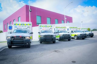 Un total de seis ambulancias fueron entregadas por Miguel Ángel Riquelme Solís, gobernador del Estado de Coahuila, para distribuirse entre los principales hospitales de la entidad. (EL SIGLO COAHUILA)