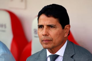 El director deportivo del Club Necaxa, Santiago San Román, confirmó en conferencia de prensa la salida de Alfonso Sosa como director técnico. (ARCHIVO)