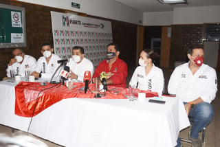 El titular del Comité Municipal del PRI estuvo acompañado de los candidatos de los distritos pertenecientes a Torreón. (JESÚS GALINDO)