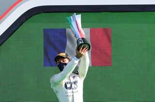 En un insólito Gran Premio de Italia, Pierre Gasly ganó la carrera, su primera victoria en la Fórmula Uno. (AP)