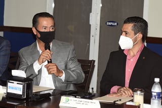 El presidente del CLIP, Bernardo Murillo; y el presidente de Canaco, Luis Cuerda; apoyaron la decisión de los gobernadores. (EL SIGLO DE TORREÓN)