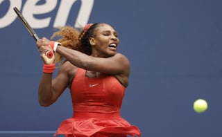 La estadounidense Serena Williams, quien hoy se clasificó de remontada a las semifinales del Abierto de Estados Unidos a expensas de Tsvetana Pironkova, admitió que tiene que mejorar su juego para aspirar a llegar a la final del torneo. (ARCHIVO)
