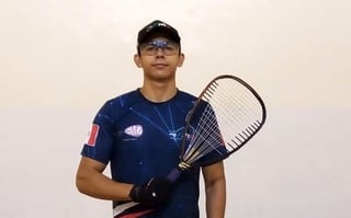 Carlos Alberto forma parte de la Selección Coahuila de racquetbol y tendrá un mayor fogueo al continuar sus estudios en Nuevo León. (ESPECIAL)