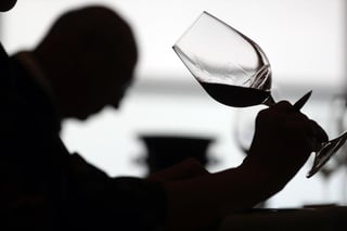El vino es una de las bebidas alcohólicas más antiguas y es también una de las que más se consumen en todo el mundo. (ARCHIVO)