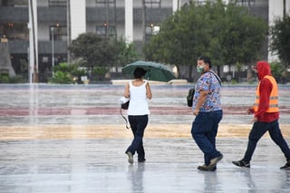 José Abad Calderón Partida, previsor del tiempo en la Comisión Nacional del Agua (Conagua), dijo que estas condiciones de precipitación muy ligera, de forma intermitente, seguirá durante todo el día. Se descarta para el viernes pero el sábado y domingo nuevamente se presentarían estas lluvias, incluso el lunes.
(ARCHIVO)