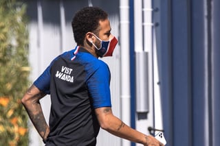 Neymar anunció este viernes que ha vuelto a los entrenamientos con el París Saint-Germain (PSG). (ARCHIVO)