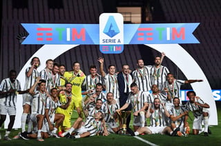 La Juventus de Turín cerró el ejercicio 2019-20 con una pérdida de 71.4 millones de euros, con una deuda financiera neta de 385.2 millones de euros. (ARCHIVO)