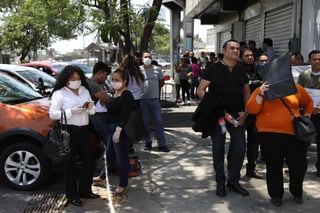 La economía mexicana recobró 92,390 empleos formales en agosto tras haber perdido más de 1.1 millón por la pandemia de COVID-19, informó este sábado el Instituto Mexicano del Seguro Social (IMSS). (ARCHIVO)