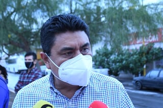 El regidor Ignacio García llamó a la población a que mantenga las medidas sanitarias para prevenir contagios de COVID-19. (EL SIGLO DE TORREÓN)