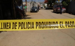 La Fiscalía General del Estado de San Luis Potosí, a través de su personal operativo, inició con las investigaciones respectivas por el hallazgo de una mujer y un hombre sin vida en la comunidad El Toro, perteneciente al municipio de Santa María del Río. (CORTESÍA)
