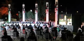 Durante la Sesión Solemne del Cabildo de Torreón se entregaron reconocimientos a integrantes del personal de salud. (EL SIGLO DE TORREÓN)