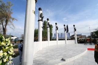 Obra. La explanada de los Niños Héroes fue inaugurada el pasado 13 de septiembre en la Plaza de la Tortuga. (FERNANDO COMPEÁN)