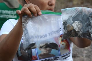 Madres Buscadoras de Sonora localizaron cinco fosas clandestinas con restos humanos en un predio boscoso de la colonia La Mesa en Nogales. (ARCHIVO)