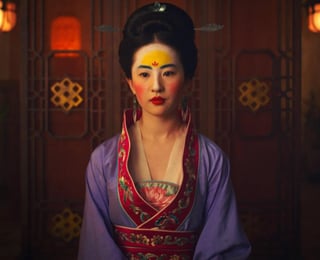  La nueva versión de “Mulan” (“Mulán”) tenía todos los elementos para ser un éxito en el mercado chino. Disney seleccionó a la querida actriz Liu Yifei como protagonista y retiró a un dragón popular en la cinta animada original para satisfacer los gustos de los espectadores chinos. (Especial)
